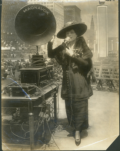 1688d11e659cb879289d23bc1b4b7fd4.jpg Powerhouse Museum Collection