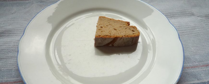 Brot auf Teller65