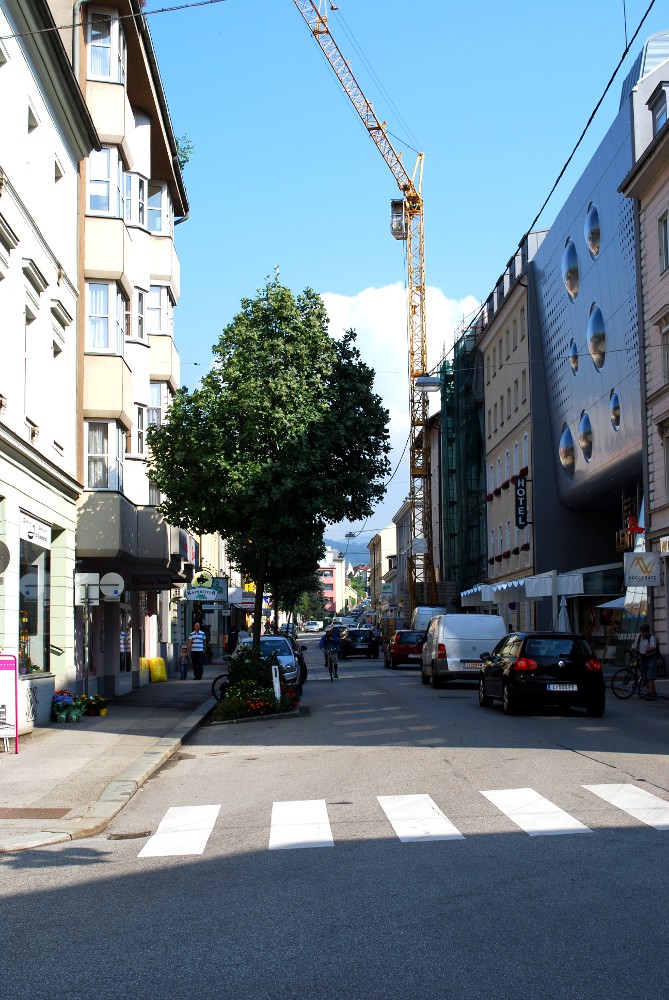 Hauptstrasse Hauptstraße, Blick von der Blütenstraße Richtung Norden. Urheber: Christian Wirth