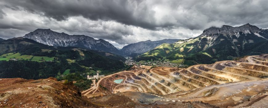 Mining Philippines Photo by Sebastian Pichler on Unsplash