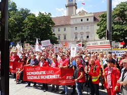 Foto Sternmarsch Soziales Österreich