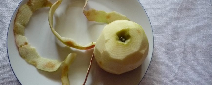Apfel geschält