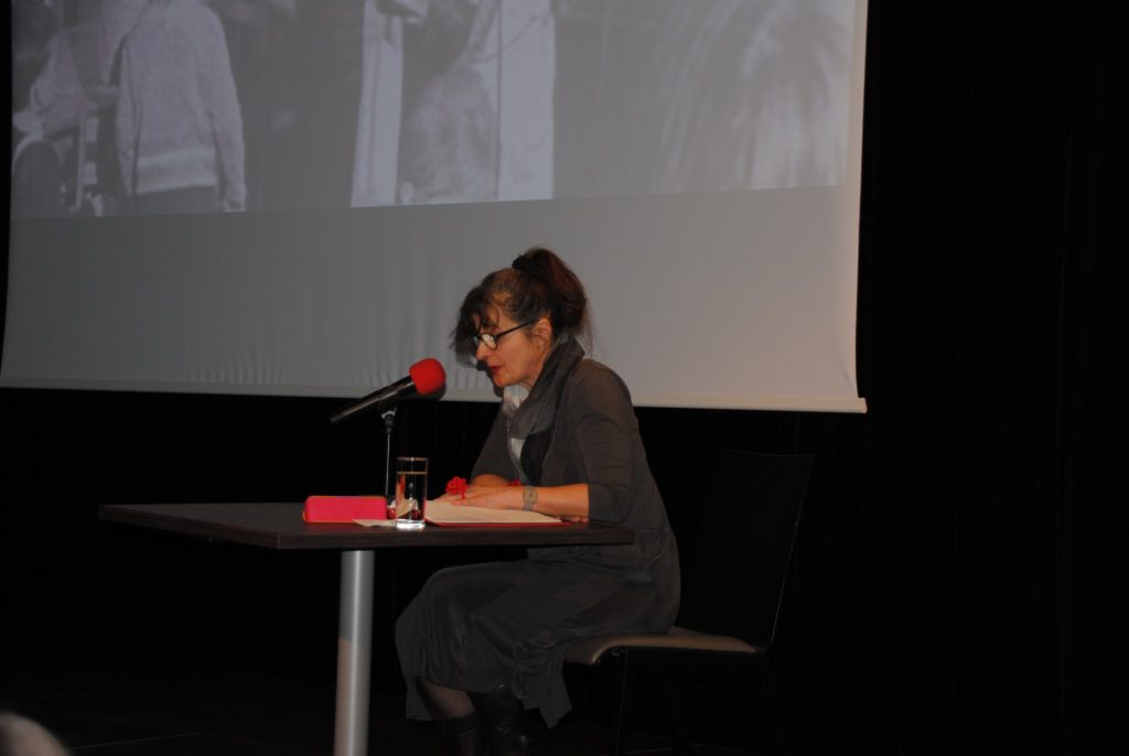 Maria Hofstätter liest Johanna Dohnal (c Birgit Mock, AK Linz)