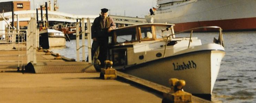 Liesbeth Abendsonne auf Motoryacht Liesbeth