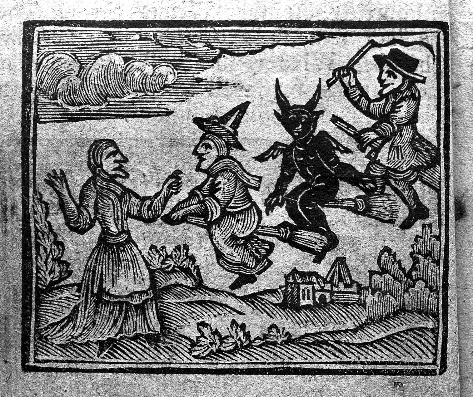 Must be the season of the witch? - Radio FRO