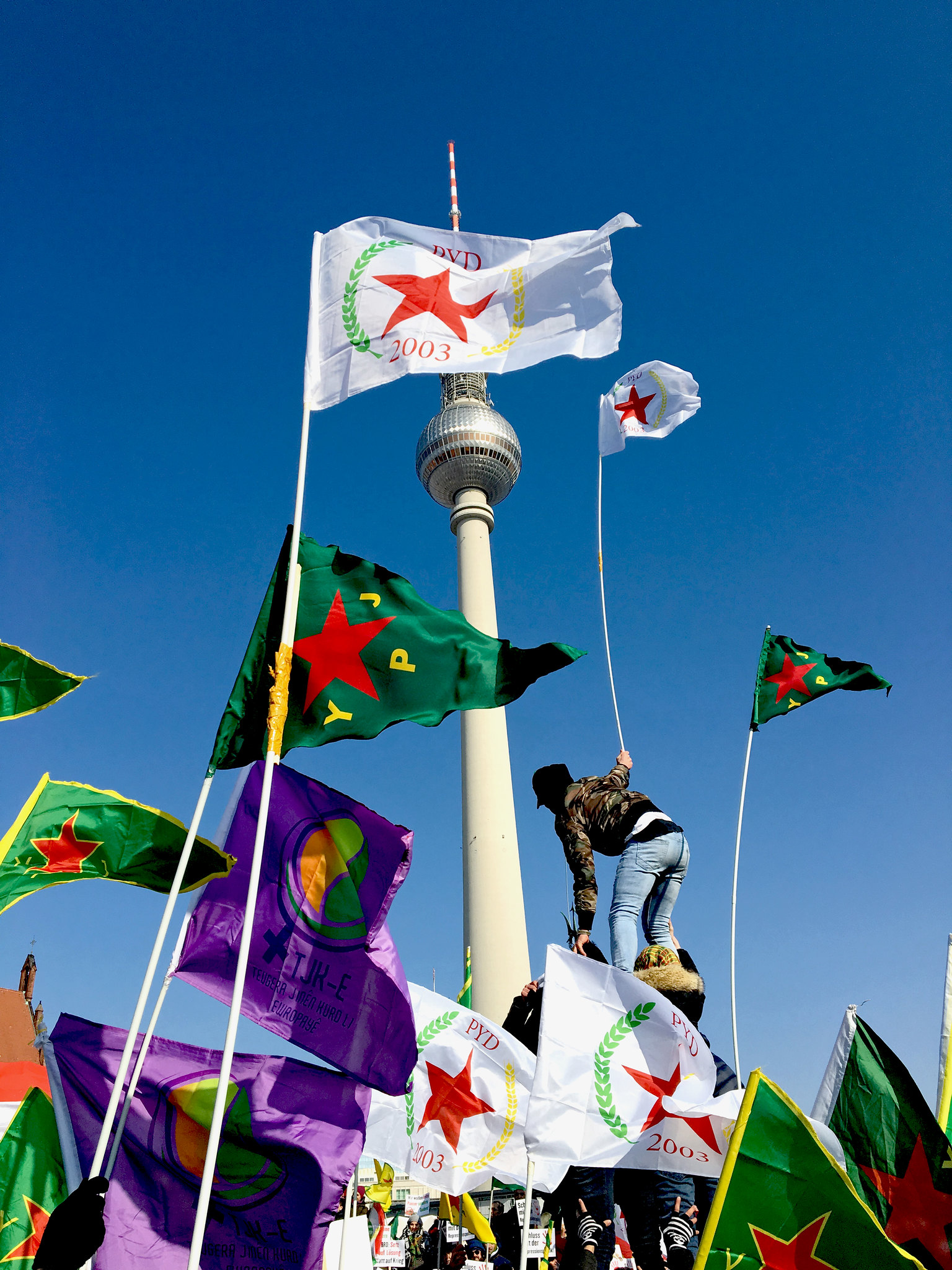 Zehn Jahre Rojava Radio FRO