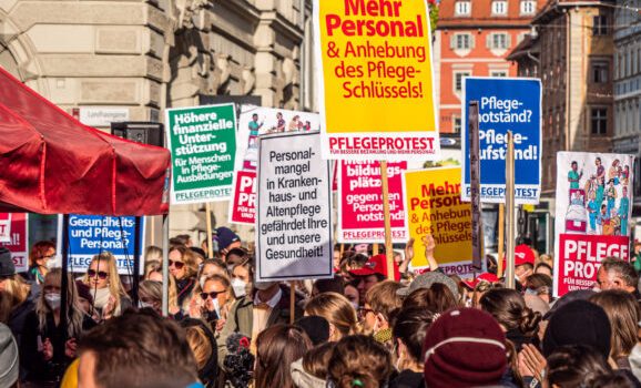 pflegestuetzpunkt Pflegeprotest 2021 in Graz