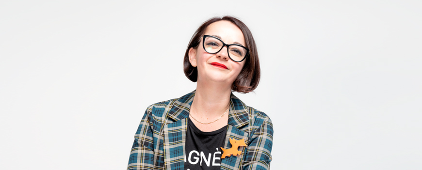 Julia Pühringer - im Porträt. Julia Pühringer - im Porträt.