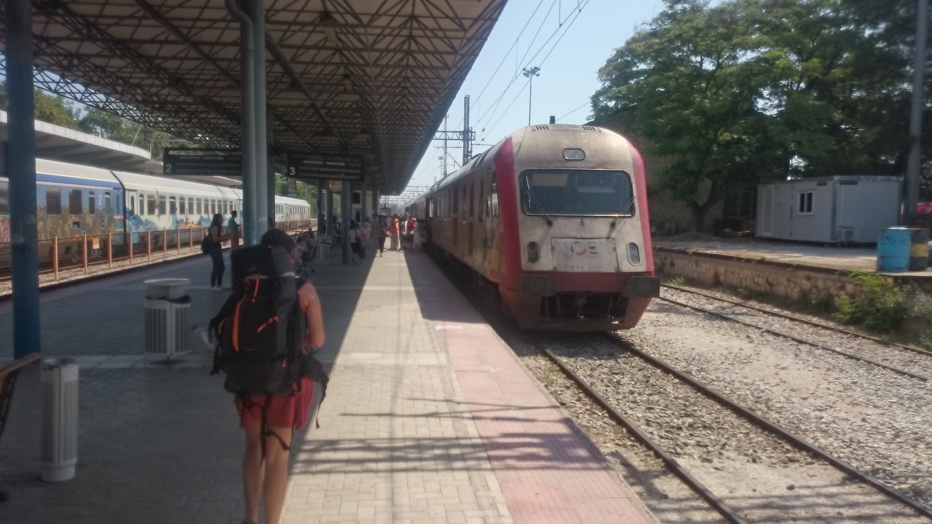 Mit der Bahn nach Griechenland; Meldungen Radio FRO
