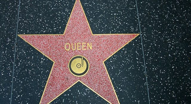 d7e3fe46e35926f9a2d0388daf8cb540.jpg Queen Star Walk of Fame © by Gerard