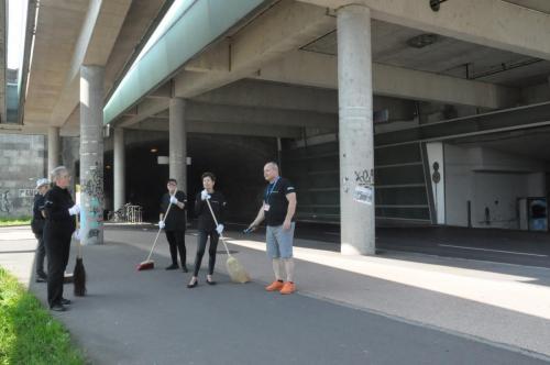 Fadi Dorninger - Besenballett