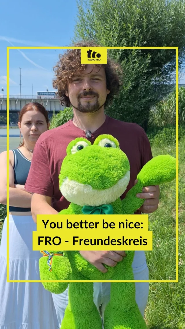 Und wehe ihr schreibts keine netten Sachen in die Kommentare! 👀

Damit Radio FRO weiterhin offen, kritisch, frei sein kann, sind wir auf eine stabile Finanzierung angewiesen. Schon ab 3€ im Monat kannst du ein unabhängiges, gemeinnütziges und nicht-kommerzielles Medium in deiner Region unterstützen. 💪
 
🥰 Du willst unser*e Freund*in sein? Mit dem Link in der Bio oder unter www.fro.at/werde-freundin/ kommt ihr direkt zum Formular mit allen Infos! 

#freiemedien #freiesradio #radiofro #offen #kritisch #frei #freundeskreis #freund #freundin #unterstützung #support #beitrag